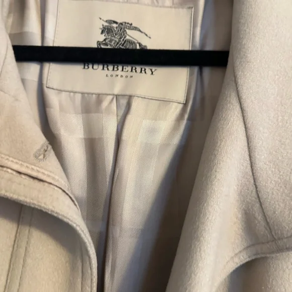 Burberry London Women’s Wool Cashmere Long Belted Coat Beige Camel size 12-14 - Picture 2 of 16